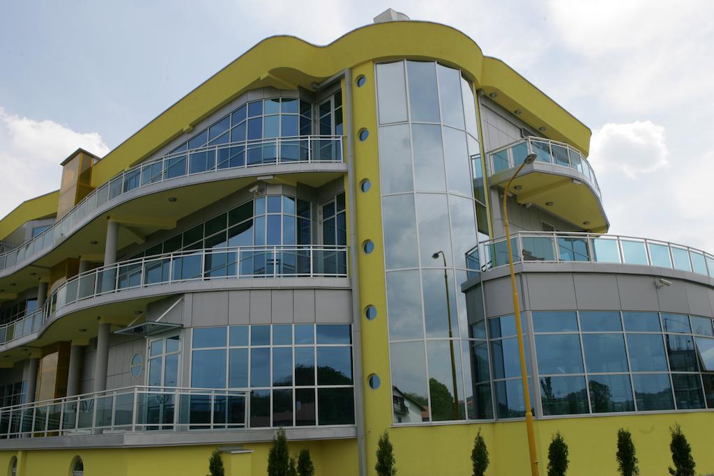 באניה לוקה Hotel Fortuna מראה חיצוני תמונה
