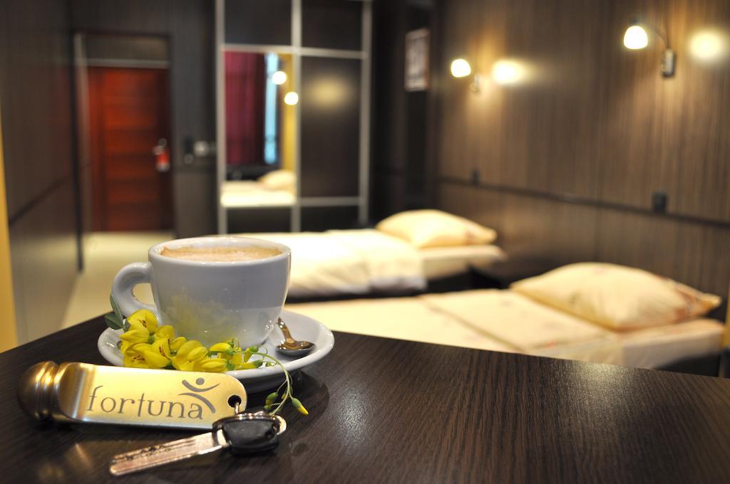 באניה לוקה Hotel Fortuna מראה חיצוני תמונה