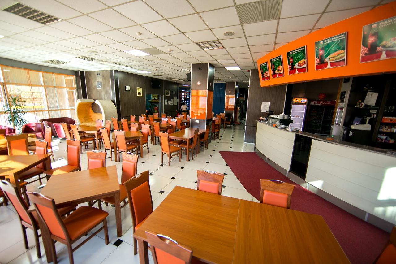באניה לוקה Hotel Fortuna מראה חיצוני תמונה