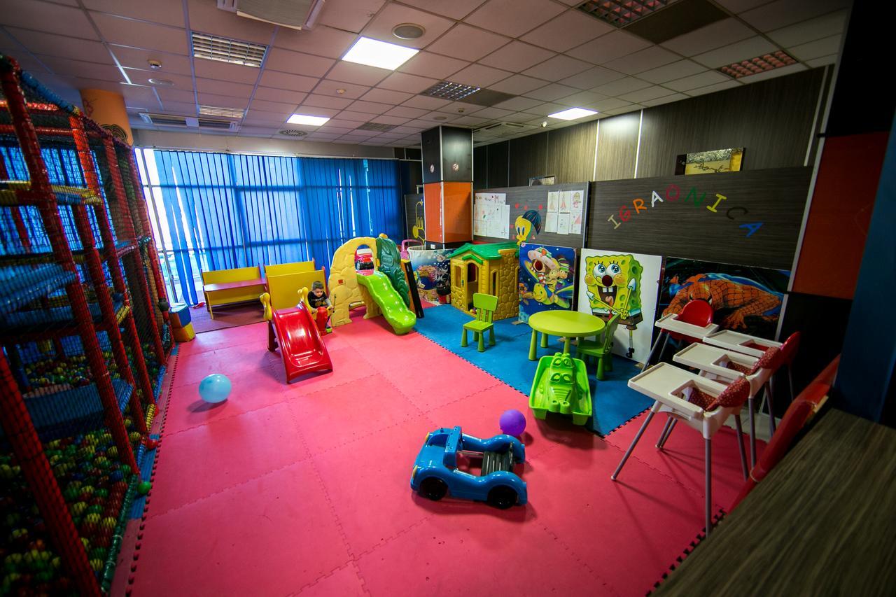 באניה לוקה Hotel Fortuna מראה חיצוני תמונה